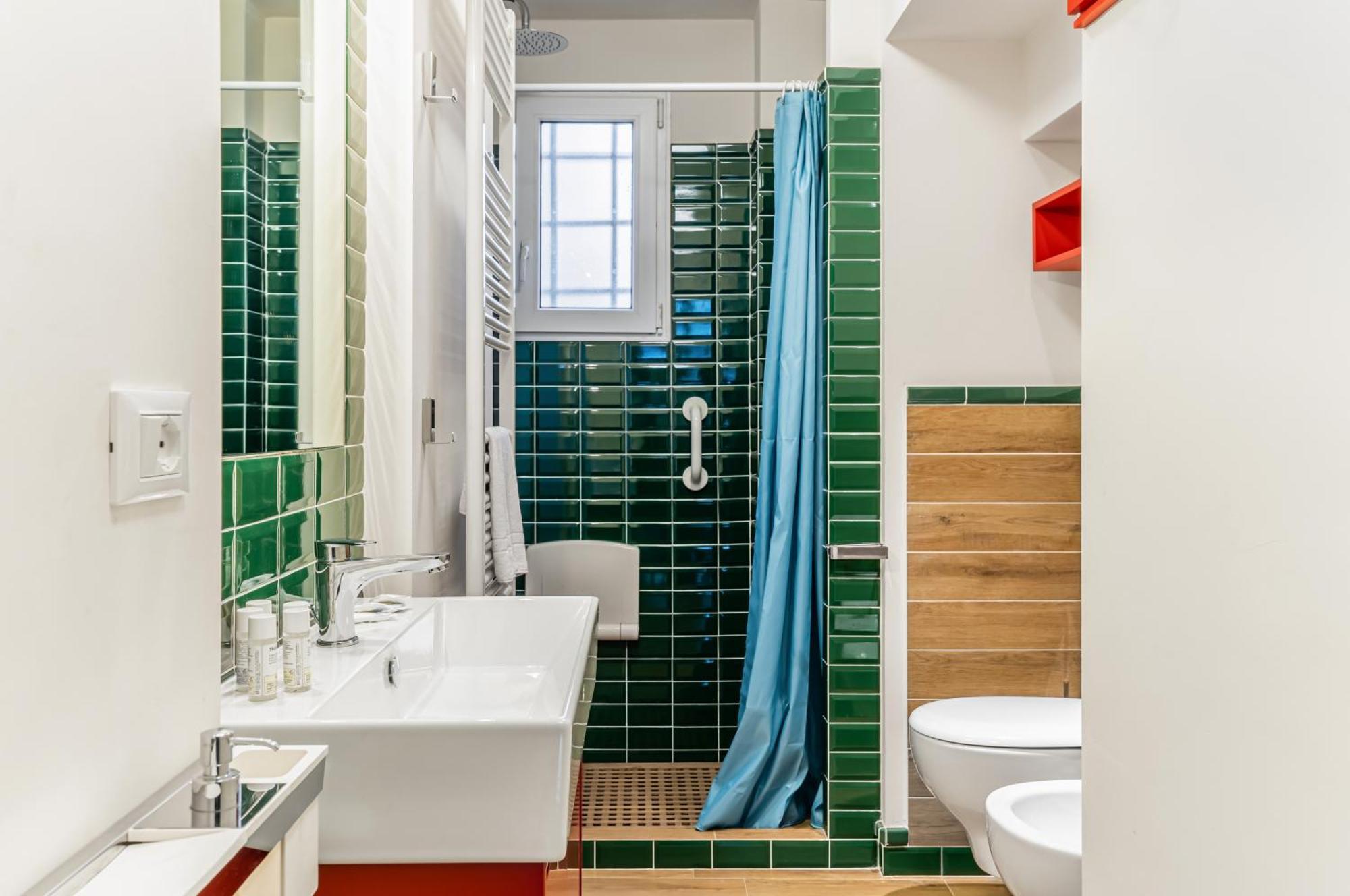 Bright Apartment With Private Garden And Balcony Florenţa Exterior foto